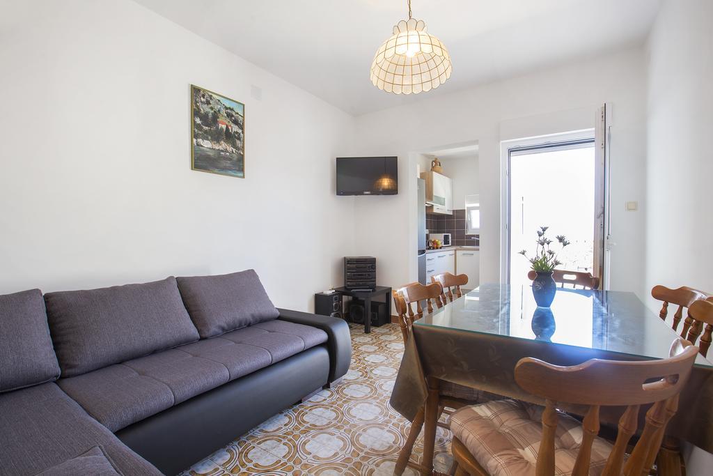 San Apartments Slatine Exterior foto